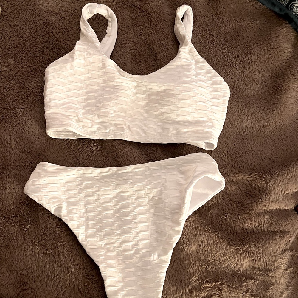 Thong bikini